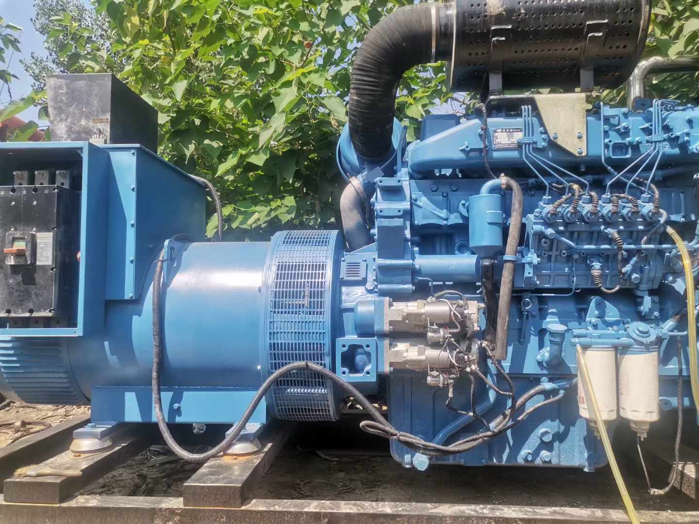 长宁详细说明降低 800kW 柴油发电机输出电流波动的方法